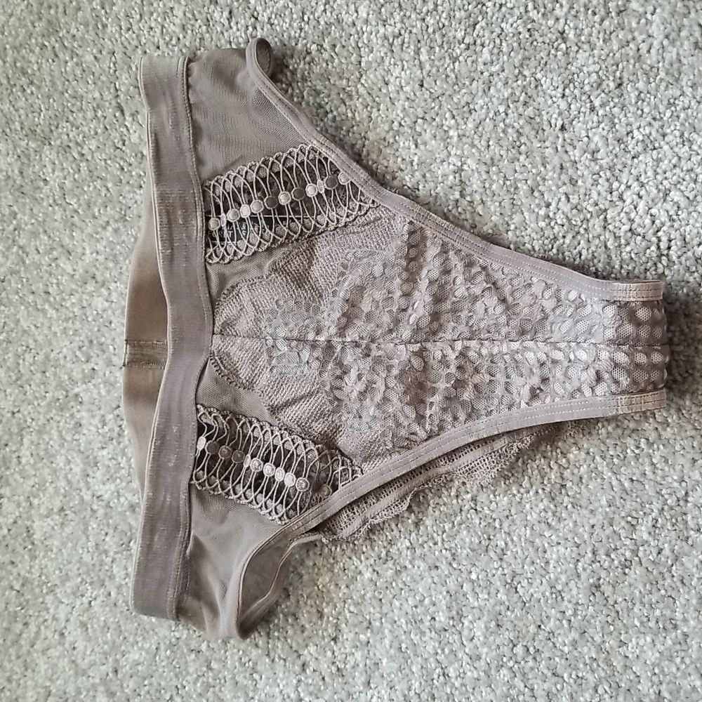 Very Sexy Victoria Secret high waist cheeky panty
